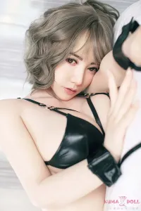 上品でセクシーなトルソー型ラブドール
