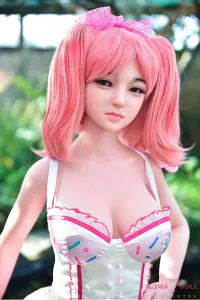 ふんわりピンク髪が愛らしい超リアルラブドール Artdoll 佳奈
