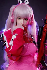 人気ゲームNIKKEのアリスを再現したリアルラブドール アート技研A10