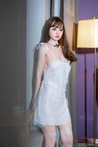 清楚な白ワンピが映えるArt-doll製リアル美人ドール A9