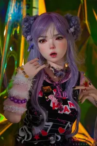 モデル風スタイルの紫髪リアルドール B2
