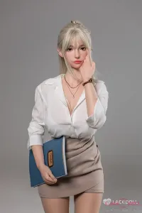 制服風 Hカップ美女リアル人形