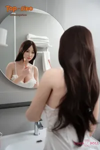 清純美女リアルドール