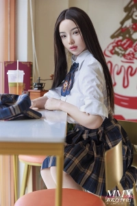 清楚で可愛い雰囲気高級ラブドール