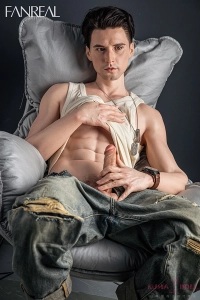 筋肉美あふれる男性セックス人形Henry 