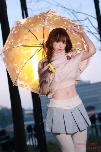 傘を持っている167cm 等身大リアルドール T22 米藤