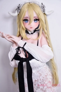 部屋で花を持って微笑む 活発な美少女 リアル ドール 歌代和希