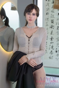 端正な美貌 リアル ラブドール Laura 172cm Cカップ