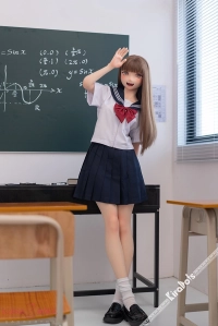 Kiradols Kurako 二次元ダッチワイフ セーラー制服 立っている