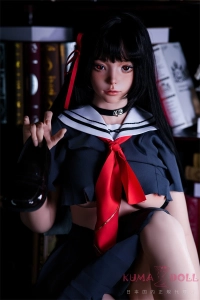 セーラー服を着てる陰気風ラブドール リアル
